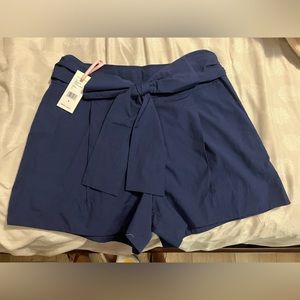 Vineyard Vines shorts